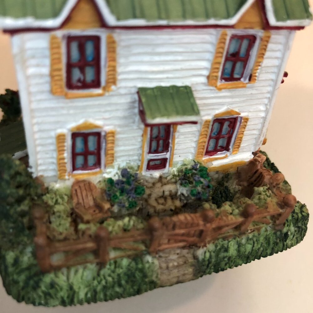 The Henshaw House 1999 Liberty Falls Collection AH181 with Original Box - Picture 11 of 16